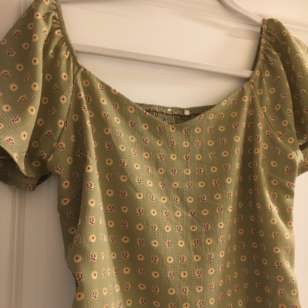 Vintage Floral Cropped Blouse